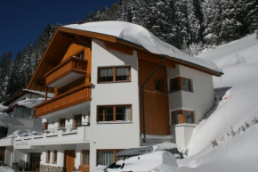 Apart Antonia Ischgl